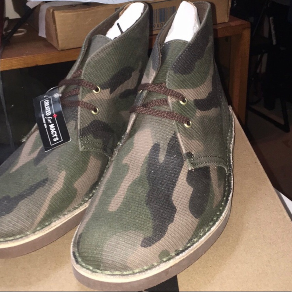 NWT/BOX CLARKS CAMO CHUKKA BOOTS, SIZE 9.5